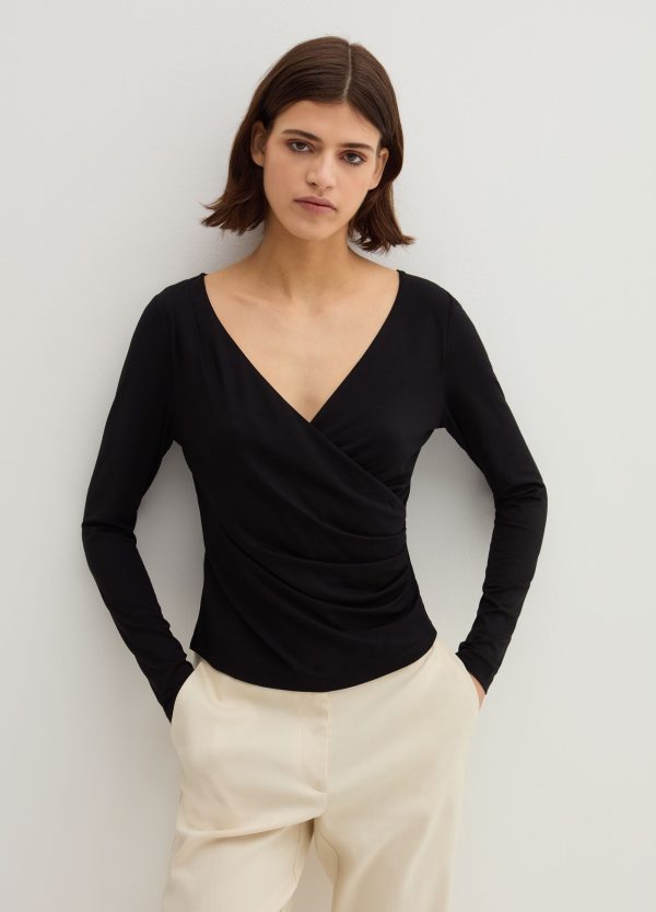 T-shirt scollo a V con incrocio