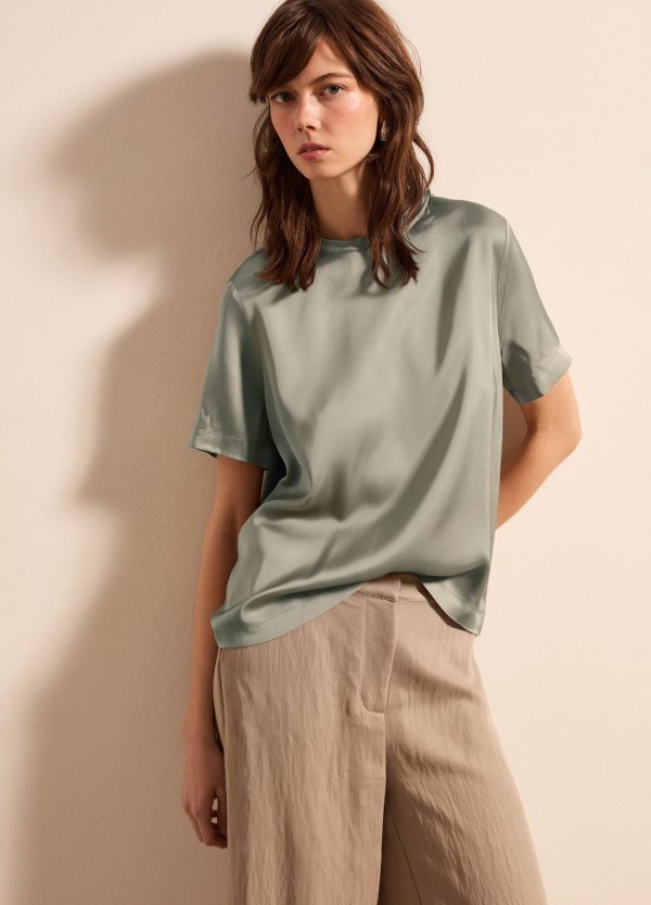 Blusa in viscosa satin