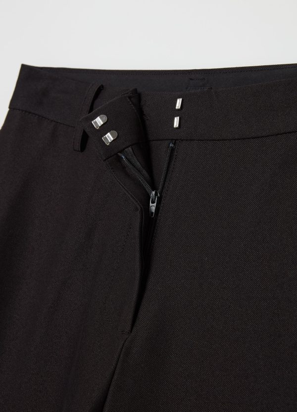 Pantalone flare fit con risvolti - Image 6