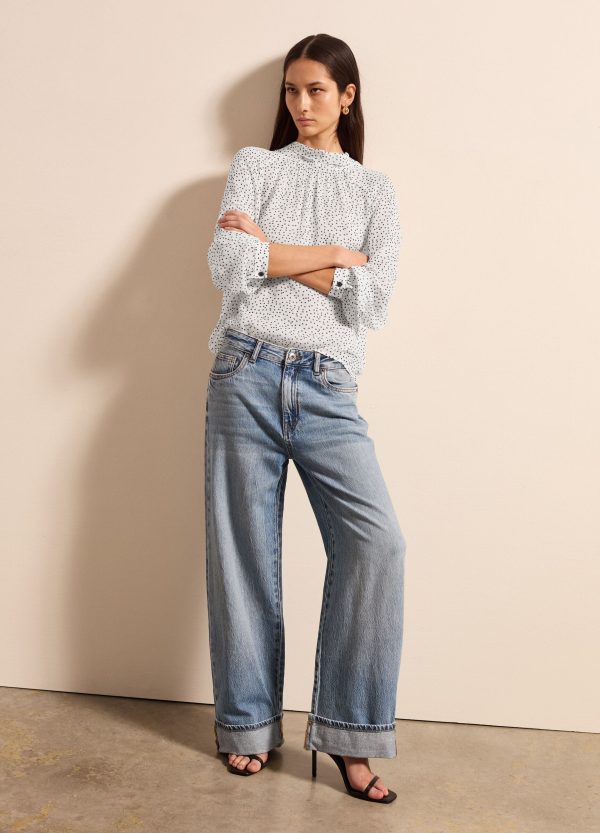 Blusa in georgette a pois con foulard