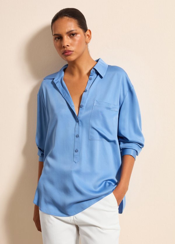 Camicia in satin scollo a polo