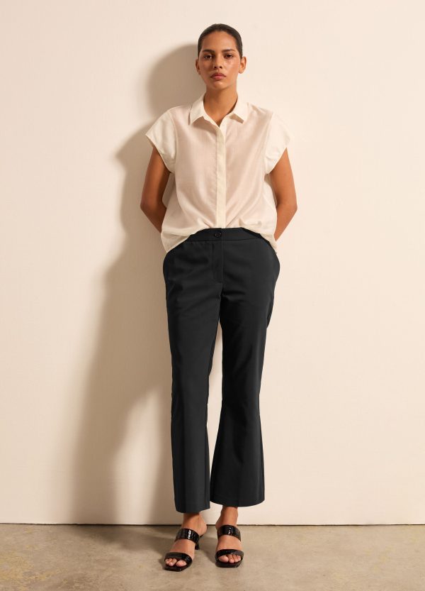Pantalone flare fit cropped