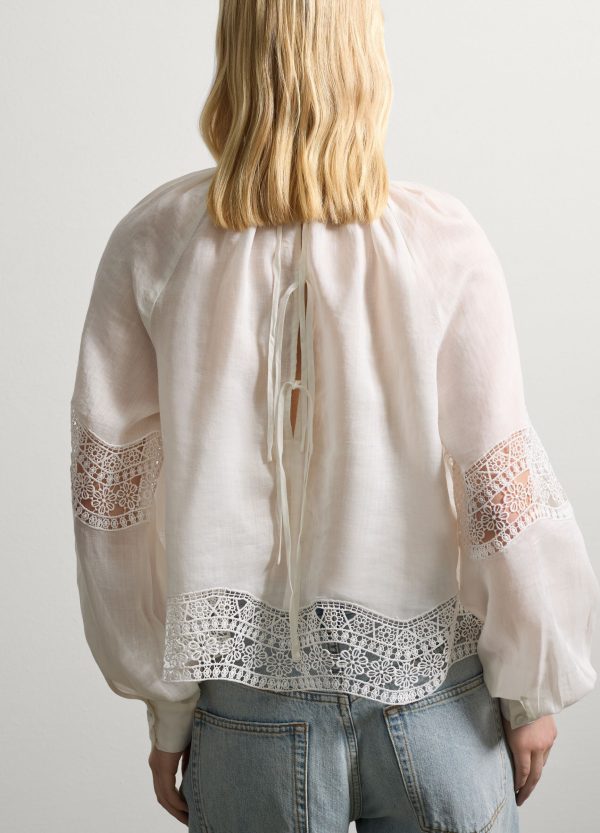 Blusa con dettagli in pizzo traforato - Image 4
