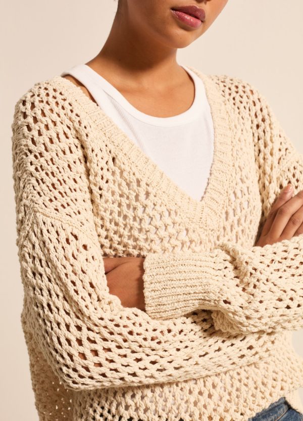 Pullover oversize traforato con scollo a V - Image 3