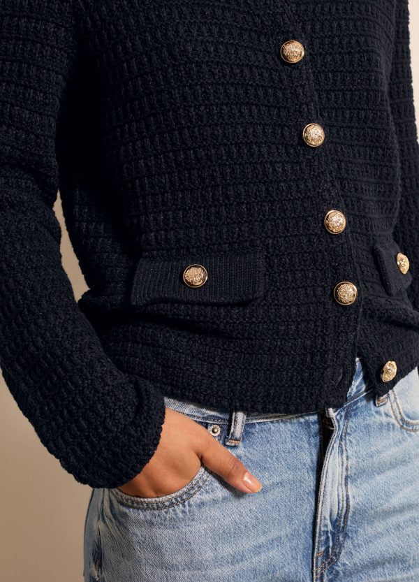 Giacca cardigan crochet con bottoni dorati - Image 3